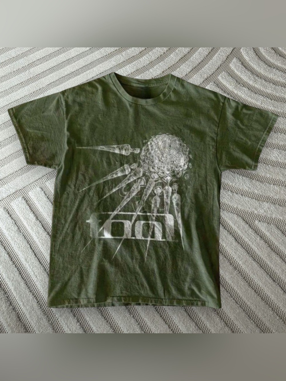 Gildan Tool Band Graphic T-Shirt Military Green For Unisex